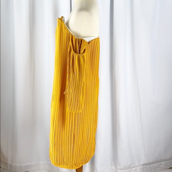 REVOLVE ELLIATT Marigold Off Shoulder Dress - Picture 3 of 8